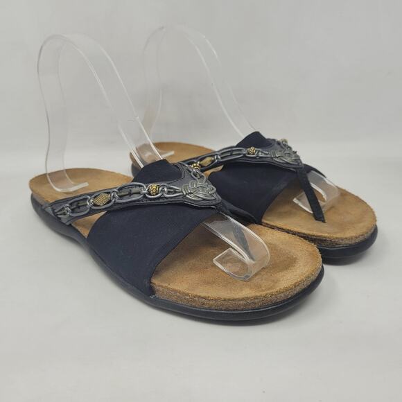 Naot Sandals EU39 US8 Black Thong Slip On Cork Footbed Comfort Jennifer Beaded - Picture 1 of 12